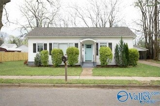 Building Photo - 3607 Dubose St SW