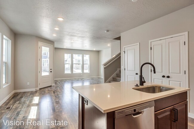 Building Photo - 3 br, 2.5 bath House - 4449 W 2550 N