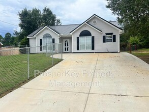 Building Photo - 6048 Buxton Dr