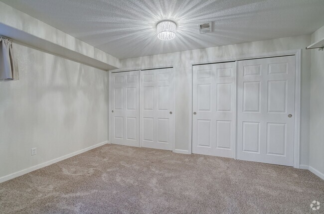 Building Photo - 6571 Shannon Trl