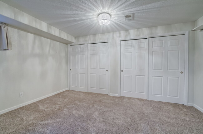Building Photo - 6571 Shannon Trl