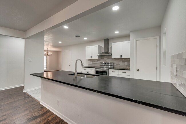 Foto del edificio - 3561 Westfield Ave
