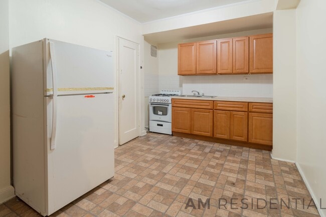 Building Photo - 1620 Avenue I