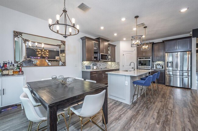 Foto del edificio - 10704 Whitland Grove Dr
