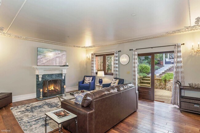 Building Photo - 4 br, 2 bath House - 3748 Tuscany by-the-Sea