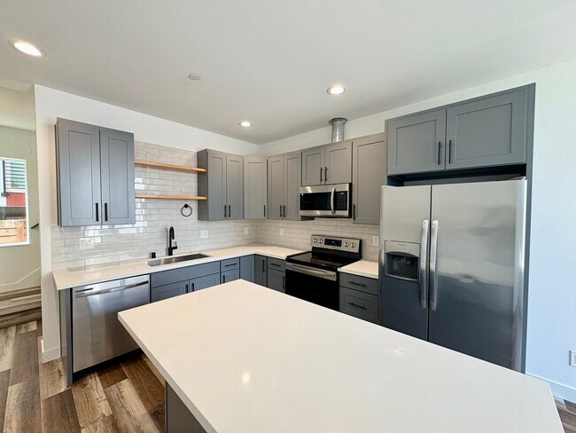 Foto del edificio - 3026 SW Charlestown St