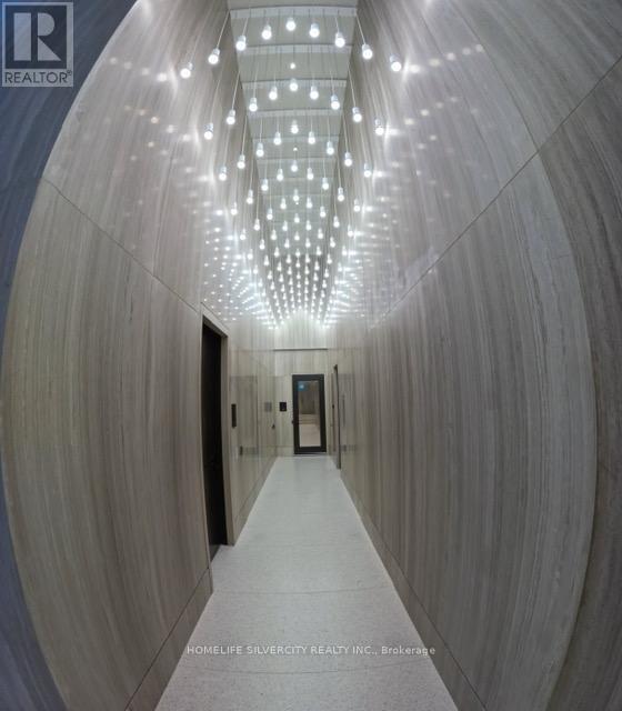 Building Photo - 225 Commerce St