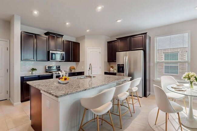 Foto del edificio - 2908 Harvester Ln