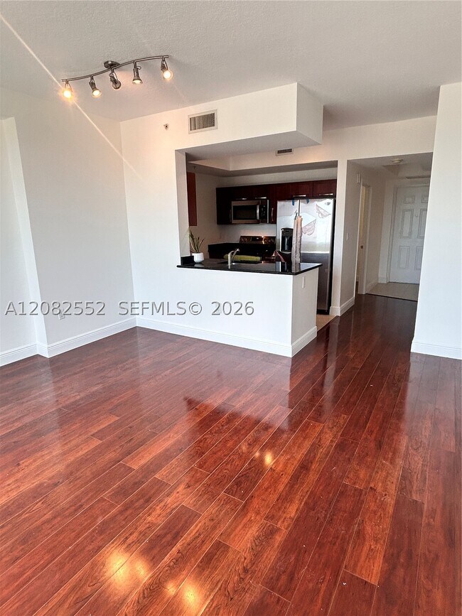 Building Photo - 7275 SW 90th St