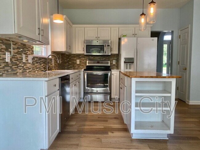 Building Photo - 5620 Traceside Dr