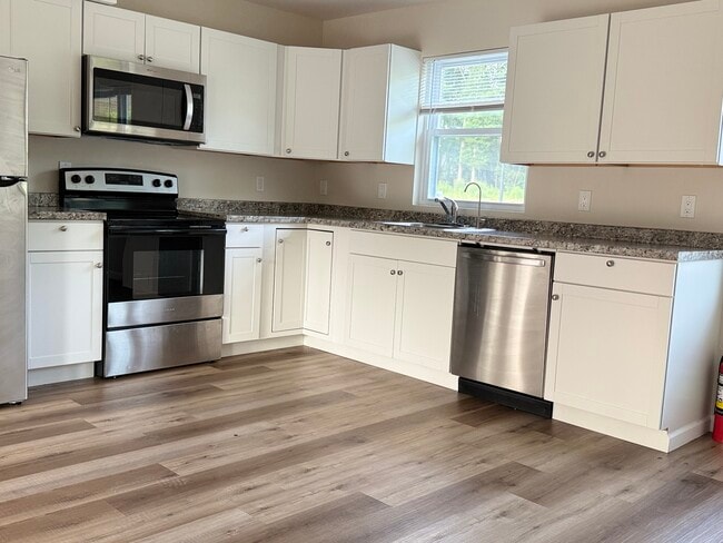 Kitchen - 14 US Highway 206