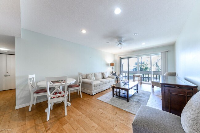 Foto del edificio - 1080 Bal Harbor Blvd