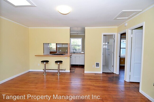 Building Photo - 4709-4823 NE 50th Pl