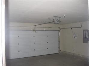 Foto del edificio - 12221 Big Rock Dr