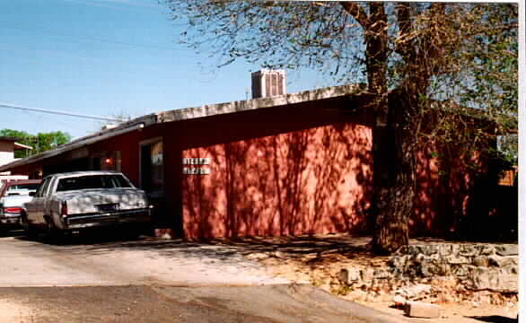 Foto del edificio - 15418 15420 5th St