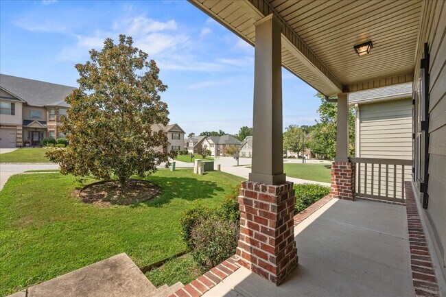 Foto del edificio - 542 Oconee Cir