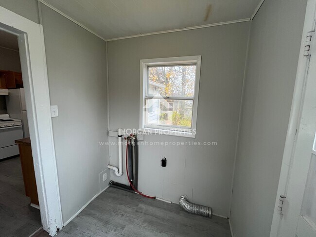 Foto del edificio - 1104 Thornburg St