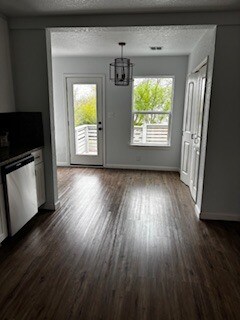 Foto del edificio - 116 Nelson Ave