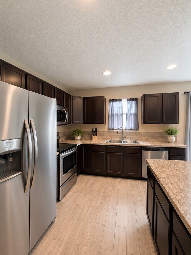 Foto del edificio - 7340 Townsend Village Ln