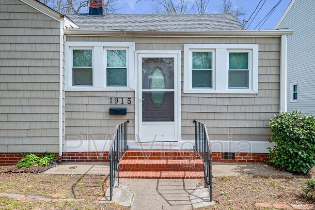 Foto del edificio - 1915 Lansing Ave