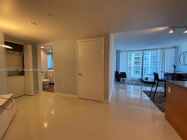 Photo - 475 Brickell Ave Apartment