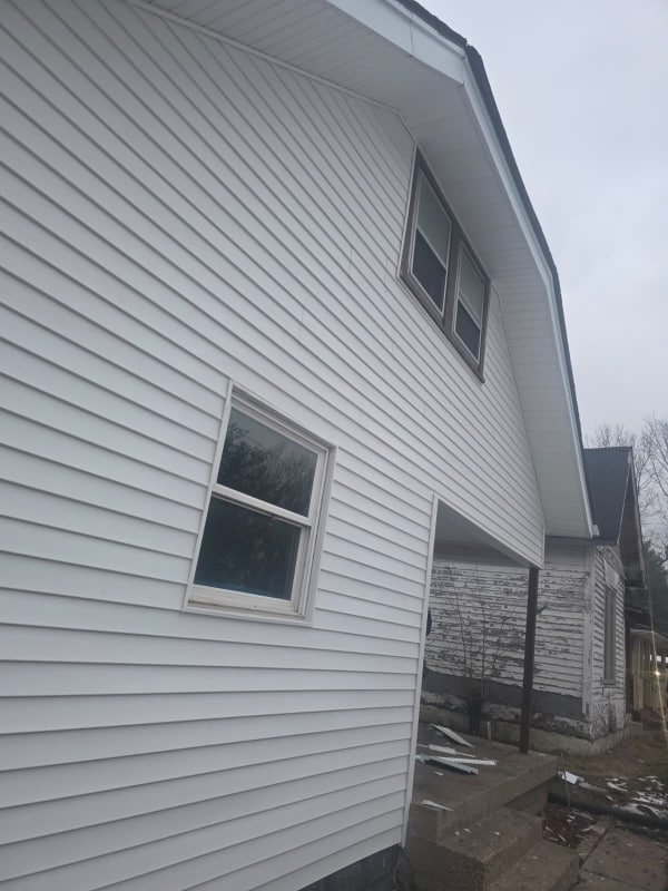 Building Photo - 866 W 25th St