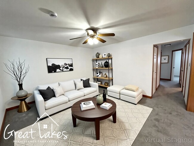 Foto del edificio - Charming 3 Bedroom 1.5 Bathroom now available for rent