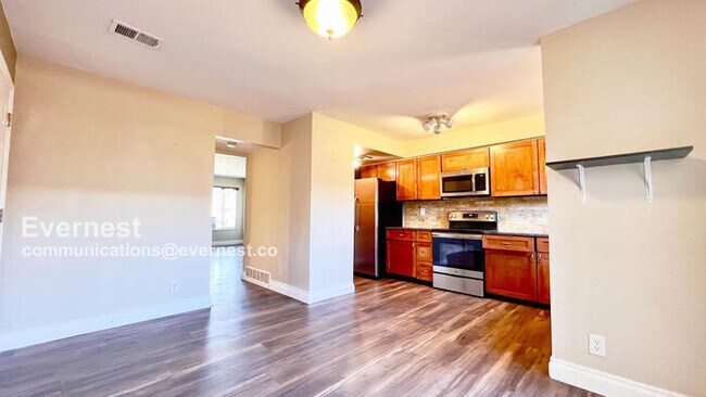 Building Photo - 1272 S Crystal Way