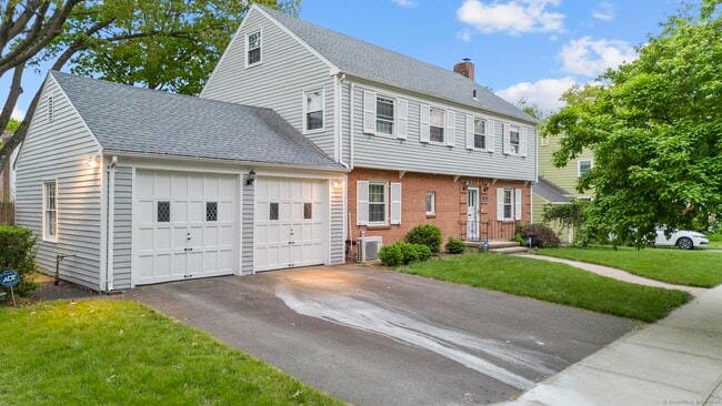 Building Photo - 205 Osborn Ave