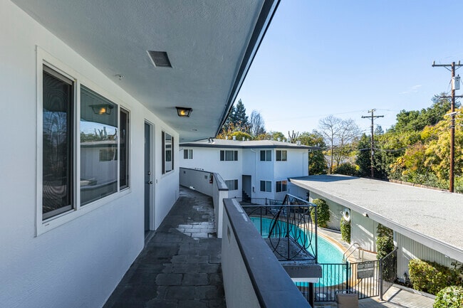 Alt. Exterior - 86 Renato Ct