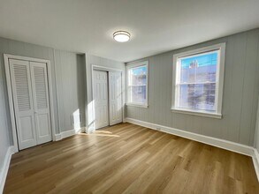 Building Photo - 1536 S Bailey St