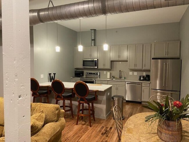 Cocina totalmente equipada - 219 Broadway St