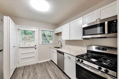 Building Photo - 551 Wimbledon Rd NE