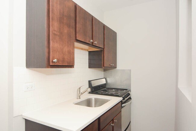 Foto del edificio - 1627 N Humboldt Blvd