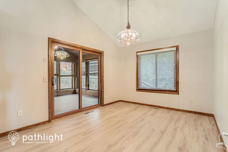 Primary Photo - 16549 Imperial Cir