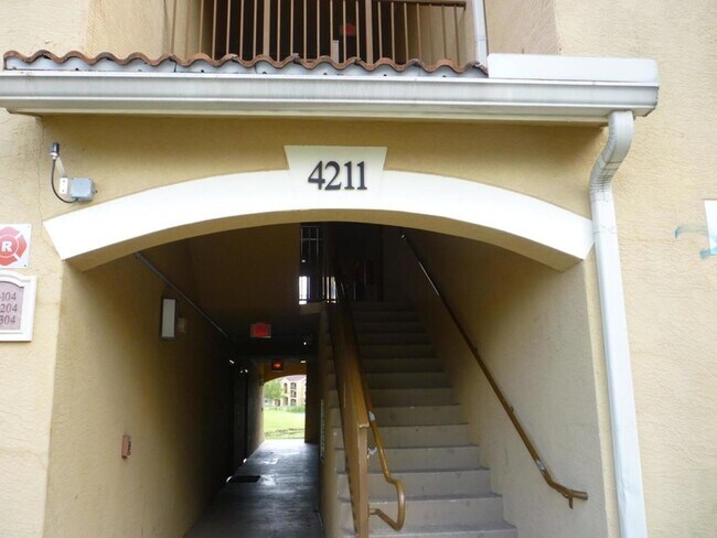 Building Photo - 4211 San Marino Blvd