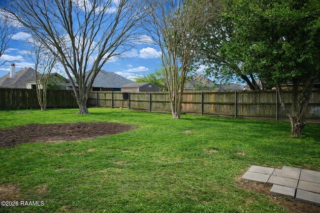 Foto del edificio - 206 Windcreek Ln