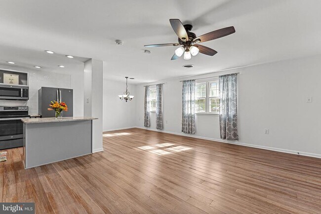 Building Photo - 908 Yardley Commons