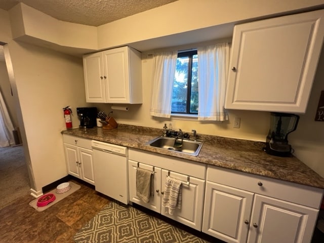 Kitchen - 14 Hampshire Dr