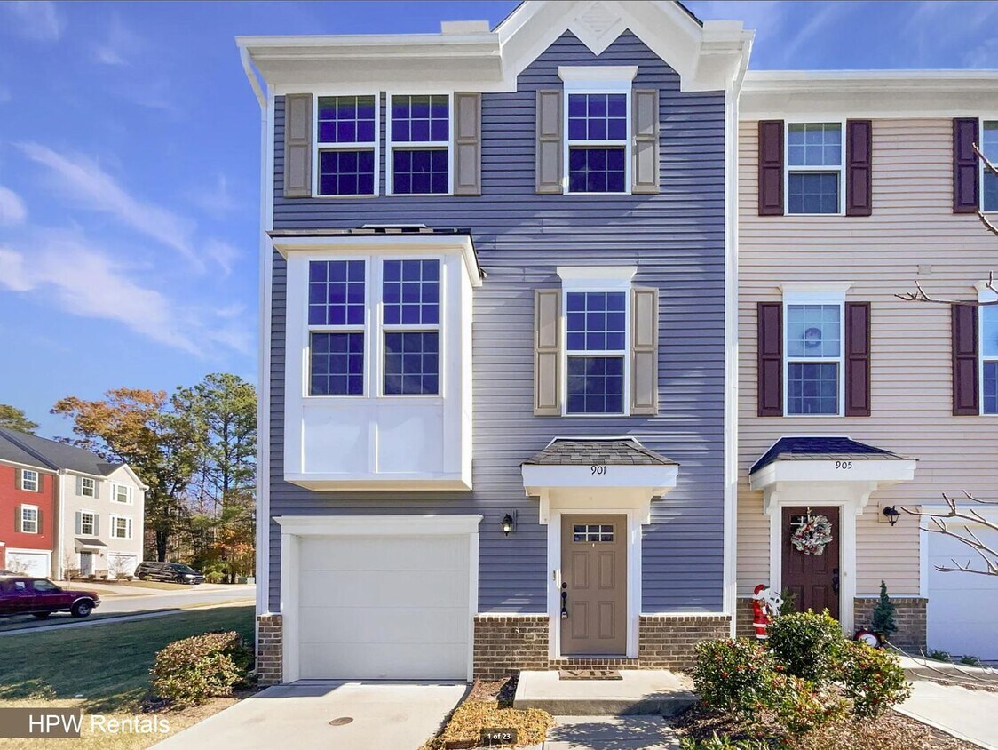Primary Photo - 3-Story End Unit Townhome with 3 Beds, 3 B...