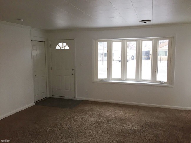 Building Photo - 3 br, 1 bath House - 15232 Leland St
