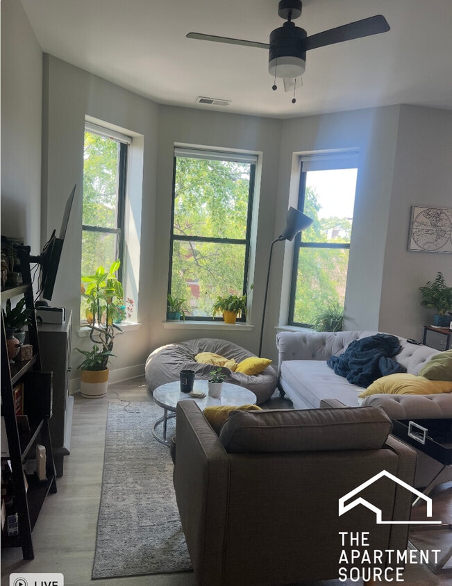 Foto principal - 3611 N Greenview Ave