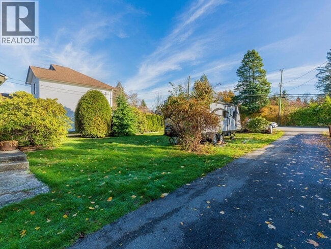 Photo du bâtiment - 12187-12227 227 St