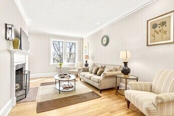 Building Photo - 205 Mt Auburn St