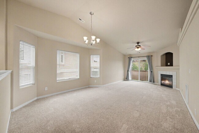 Building Photo - 1431 Madison Ridge Heights