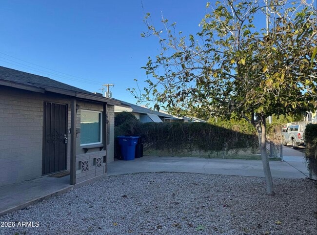 Building Photo - 68 S Ashland