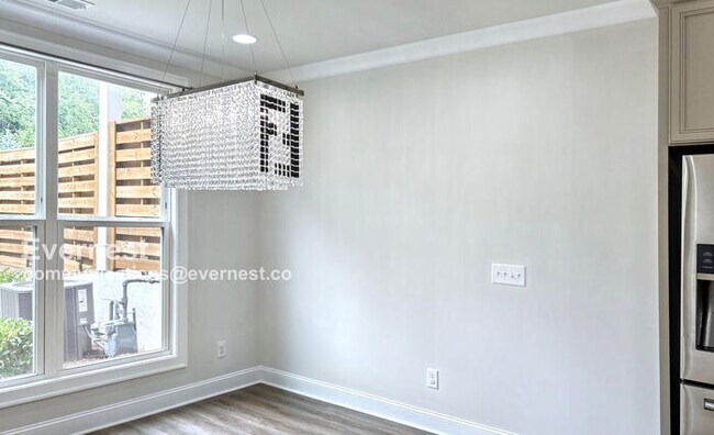 Foto del edificio - 1011 Towneship Wy