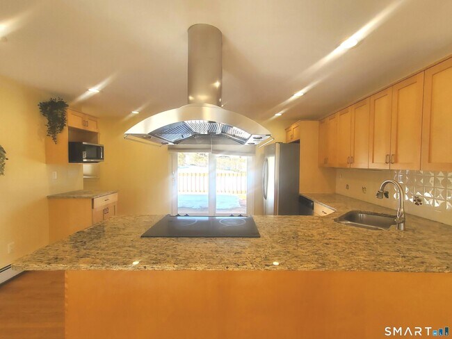 Foto del edificio - 42 County St