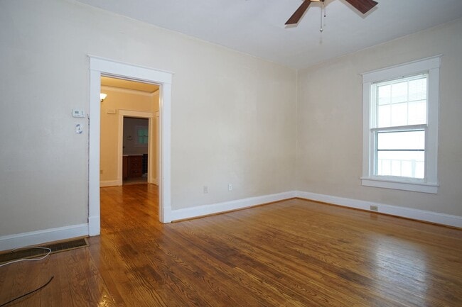 Building Photo - 3 Bedroom / 2 Bath House.  Easy access to US 460 and I 81. Detached Garage / Workshop.