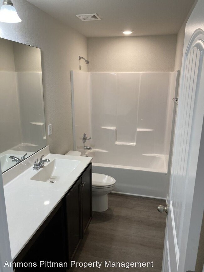 Building Photo - 3 br, 2.5 bath House - 2021 Wiggins Village